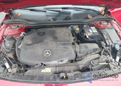 2016 Mercedes-Benz Gla 250 4Matic z USA, uszkodzony, nr VIN WDCTG4GB7GJ245853